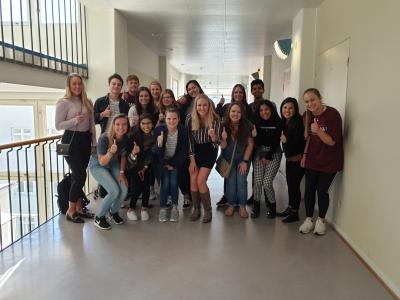 Studenter från Mays Summer School.jpg