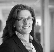 Anne Mathias 220x210_bw.jpg