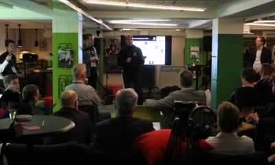 Markus Wartiovaara öppnade kvällens program.