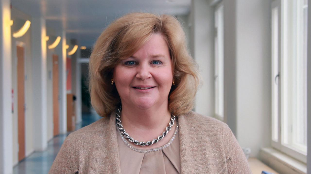 Karen Spens i Hankens korridor.