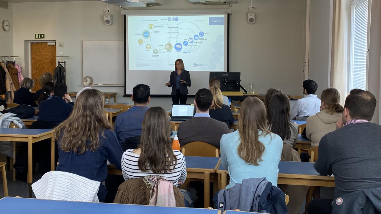 Lisa Ellram föreläser om cirkulär ekonomi_1