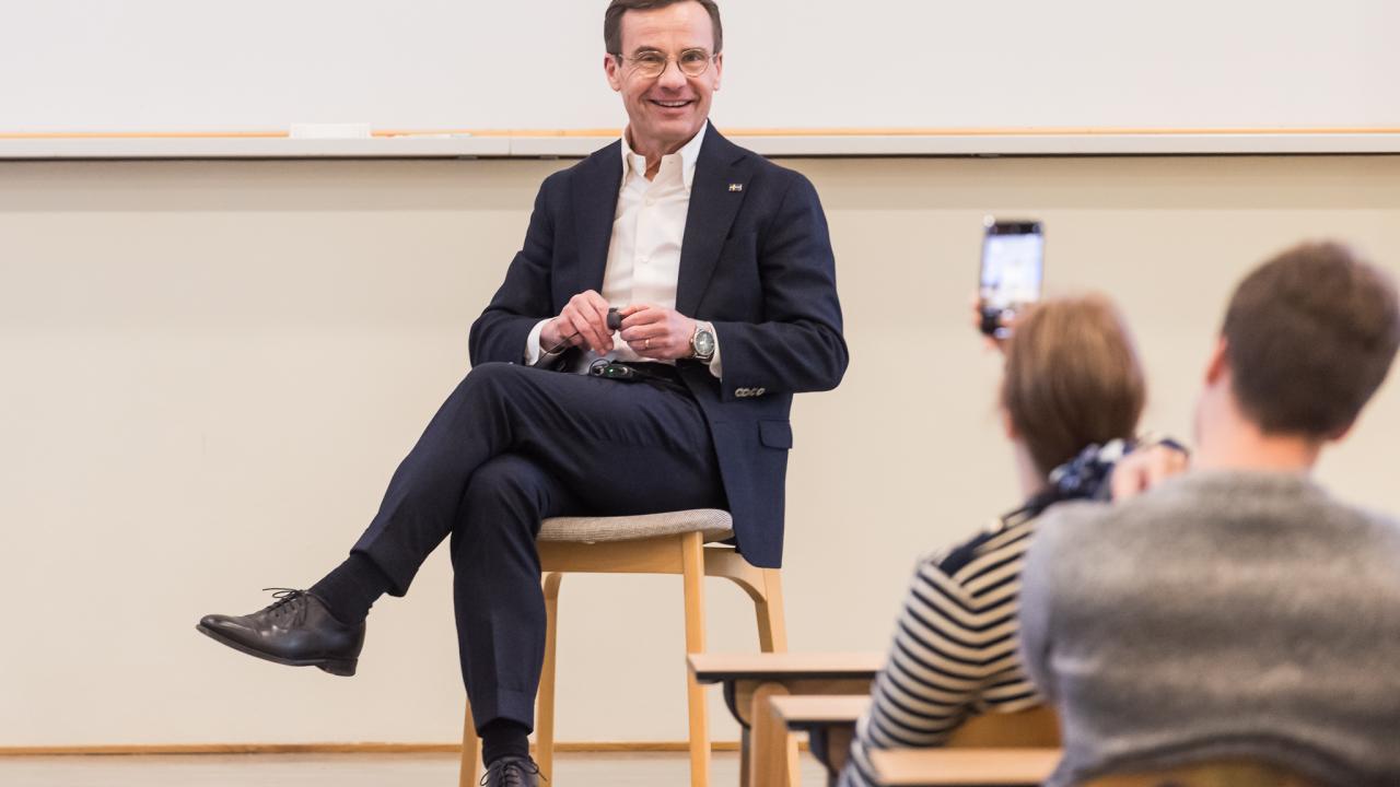 Statsministern deltog i en föreläsning i ämnet företagsledning och organisation.