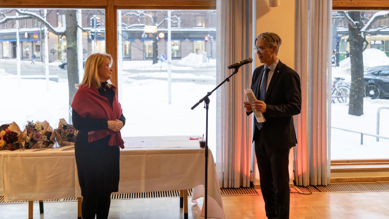 Planeringschef Helena Strandell och rektor Ingmar Björkman