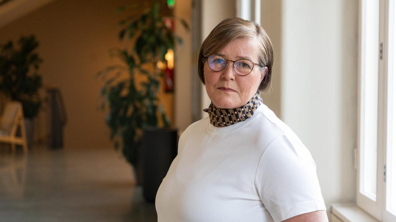 Portrait picture of Ingalill Aspholm, professor of practice at Hanken.