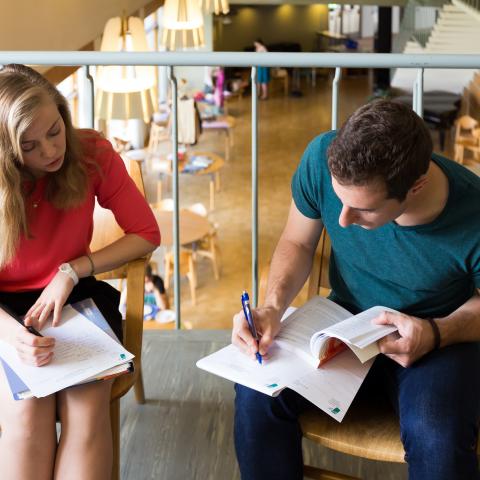 Business students at Hanken