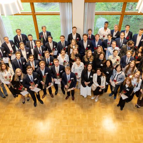 Group picture of the awarded students